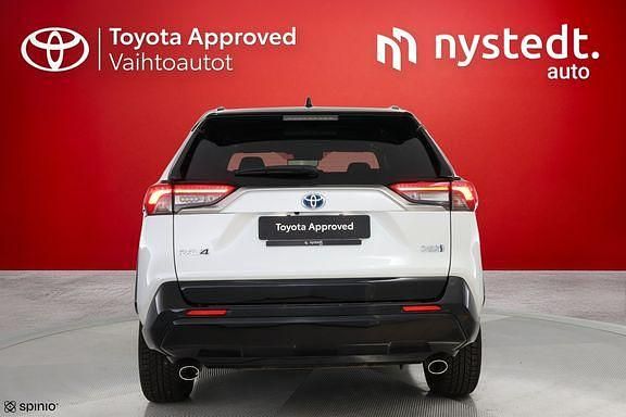 Käytetty Toyota RAV4 Edition 302 HP (222 kW) 2024 Valkoinen Katumaasturi