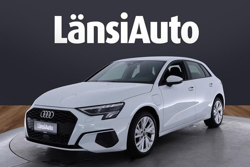 Käytetty 2022 Audi A3 Sportback e-tron Business Viistoperä | 22 990 € (Perustarjous) - Kuva 1/1