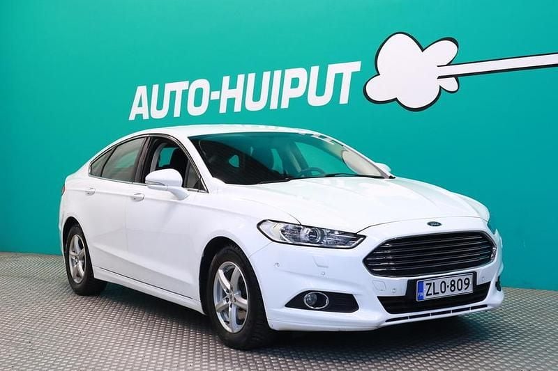 Käytetty Ford Mondeo Trend 125 HP (91 kW) 2017 Viistoperä
