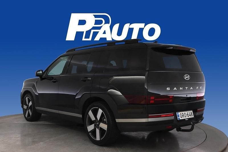 Käytetty Hyundai Santa Fe Premium 265 HP (194 kW) 2024 Musta Katumaasturi