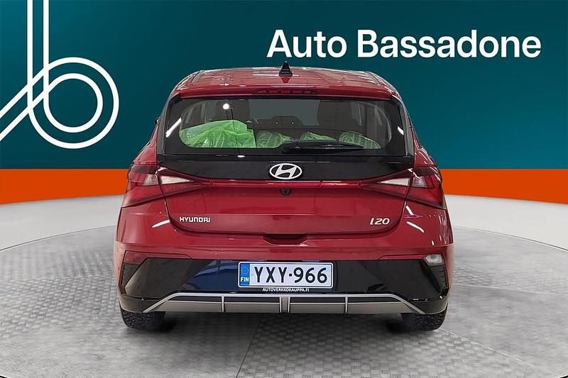 Käytetty Hyundai i20 Comfort 99 HP (72 kW) 2024 Viistoperä