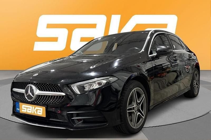 Käytetty 2023 Mercedes A250 AMG line Viistoperä | 24 880 € (Perustarjous) - Kuva 1/4