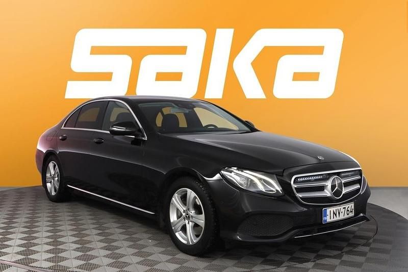 Käytetty Mercedes E220 Business 194 HP (142 kW) 2017 Sedan