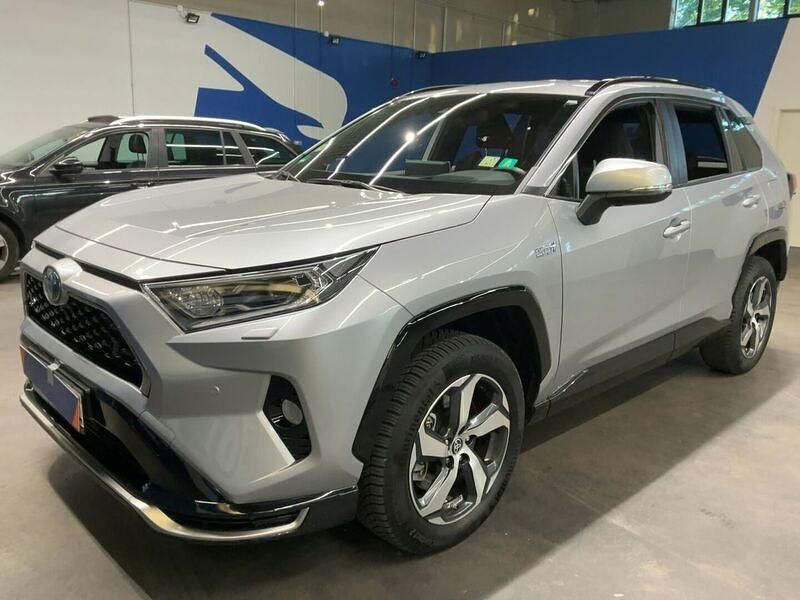 Harmaa Käytetty 2021 Toyota RAV4 Hybrid Katumaasturi | 39 780 € (Perustarjous) - Kuva 1/4