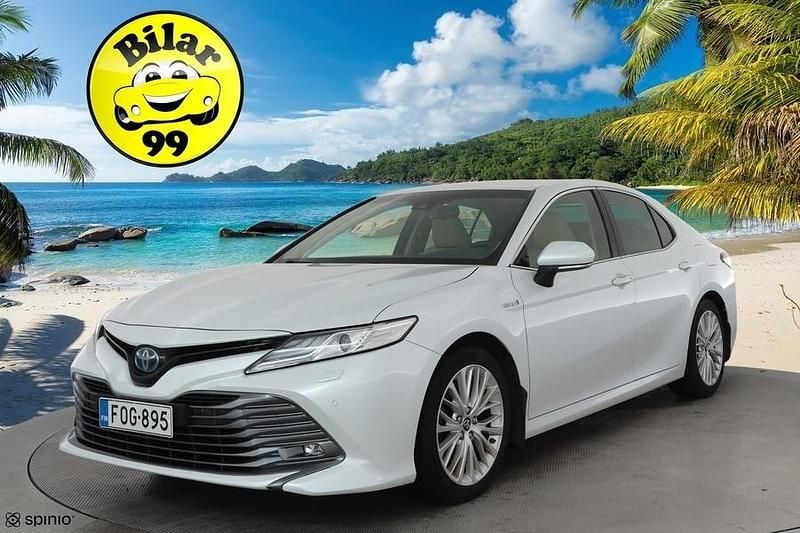 Käytetty 2020 Toyota Camry Premium Sedan | 25 900 € (Hyvä tarjous) - Kuva 1/3