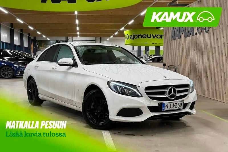 Valkoinen Käytetty 2014 Mercedes A180 Premium Sedan | 15 950 € (Perustarjous) - Kuva 1/4