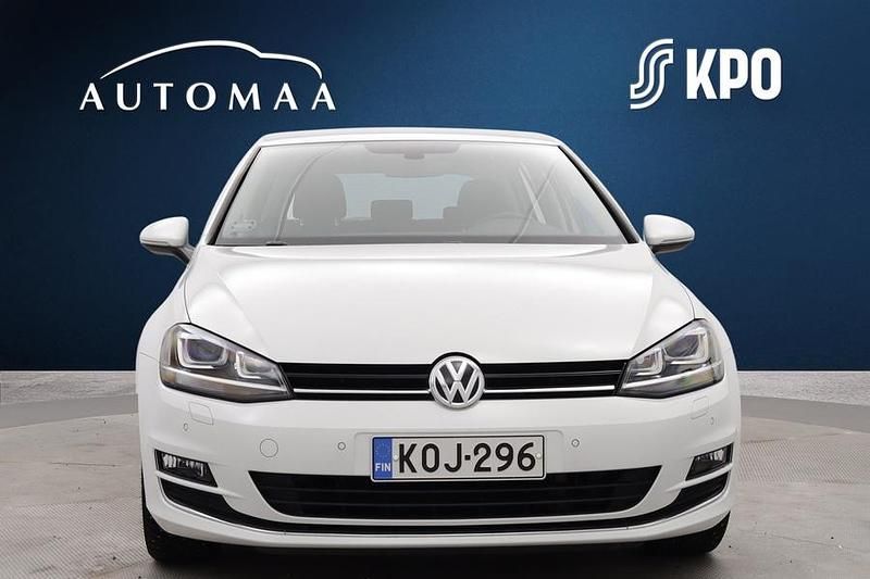 Käytetty VW Golf VII Allstar 110 HP (80 kW) 2017 Valkoinen Viistoperä