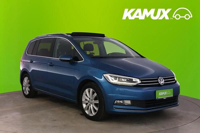Käytetty VW Touran Highline 116 HP (85 kW) 2017 Sininen Tila-auto