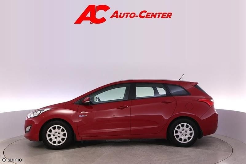 Käytetty Hyundai i30 99 HP (72 kW) 2013 Punainen Farmari
