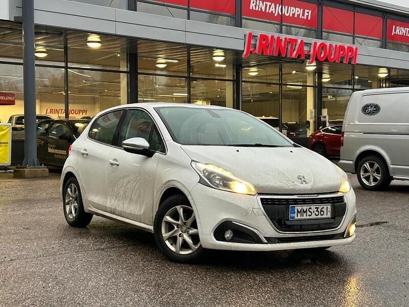 Käytetty 2016 Peugeot 208 Allure Viistoperä | 9 480 € (Hieman kallis) - Kuva 1/4