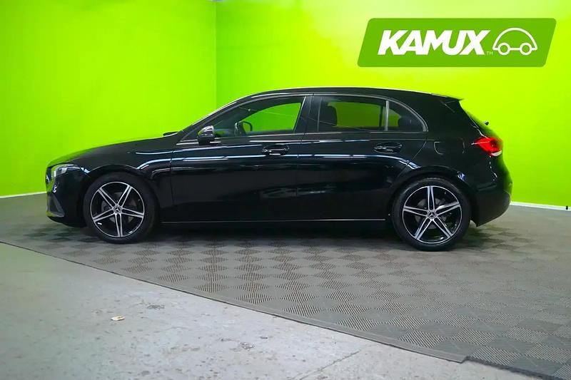 Käytetty Mercedes A180 Business 136 HP (100 kW) 2019 Musta Sedan