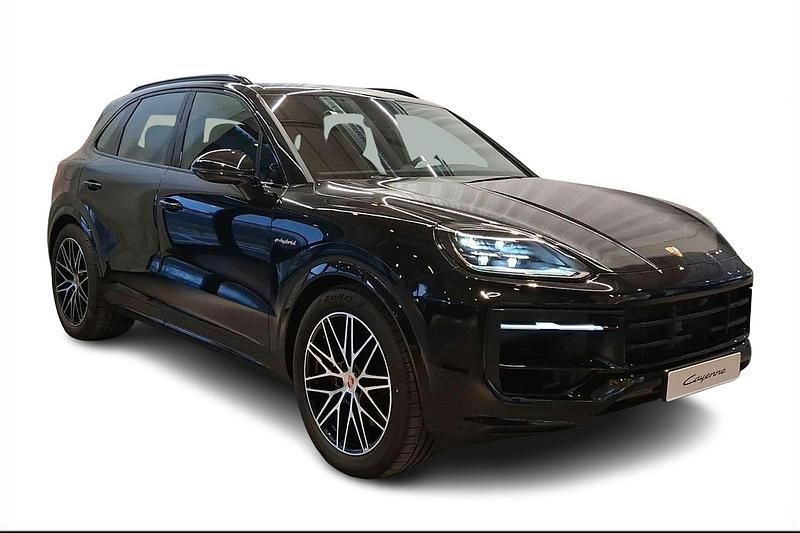Uusi Porsche Cayenne 464 HP (341 kW) 2026 Musta Katumaasturi