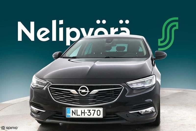 Käytetty Opel Insignia Innovation 165 HP (121 kW) 2019 Viistoperä