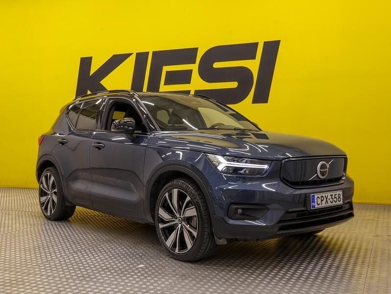 Käytetty 2022 Volvo XC40 Pro Katumaasturi | 32 990 € (Perustarjous) - Kuva 1/3