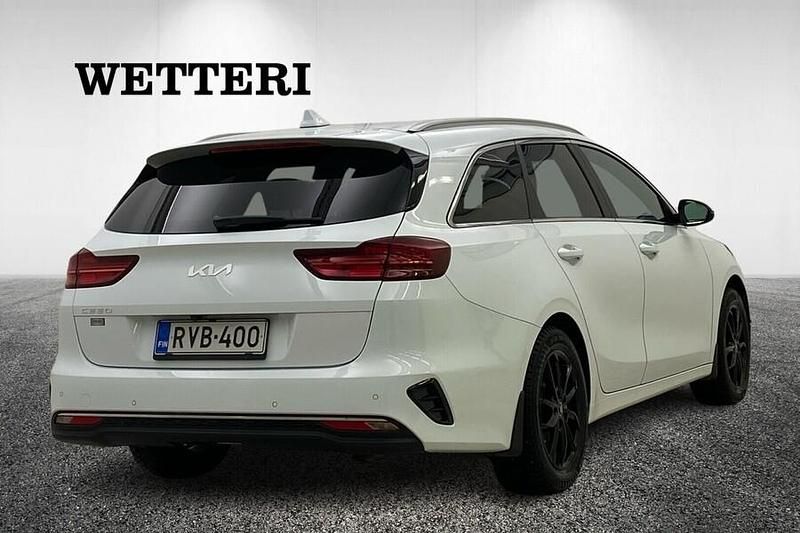 Käytetty Kia Ceed Sportswagon Comfort 160 HP (117 kW) 2023 Valkoinen Farmari