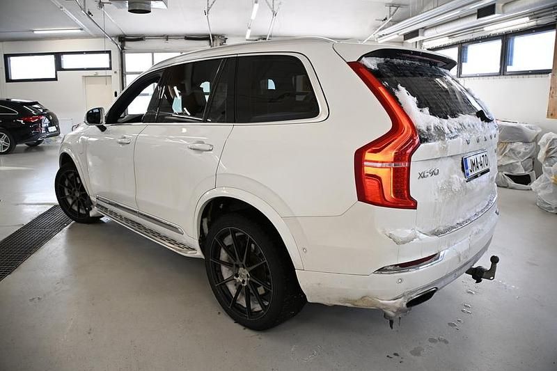Käytetty Volvo XC90 Inscription 407 HP (299 kW) 2017 Katumaasturi