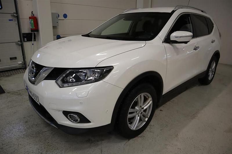 Valkoinen Käytetty 2017 Nissan X-Trail 360º Katumaasturi | 20 900 € (Hieman kallis) - Kuva 1/4