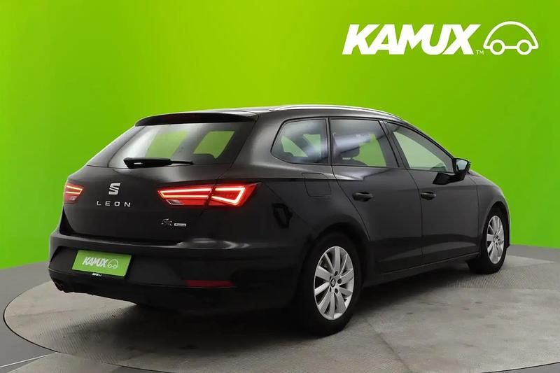 Käytetty Seat Leon ST 4Drive 150 HP (110 kW) 2018 Musta Farmari