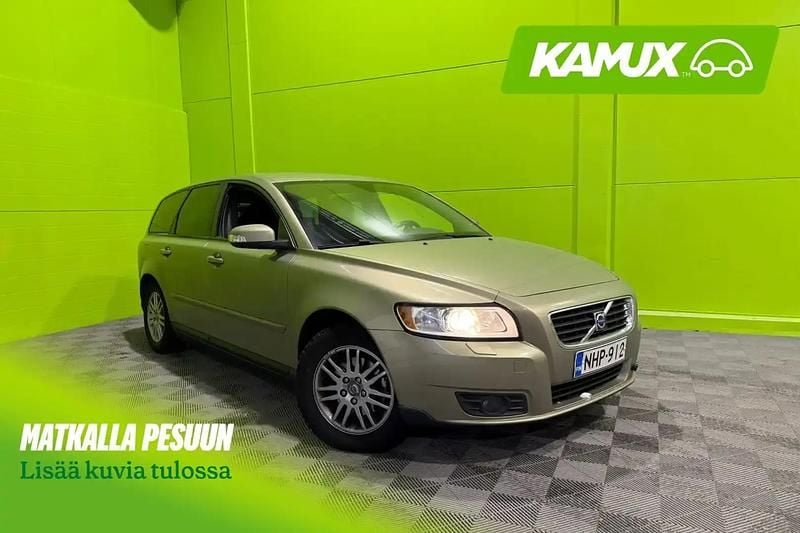 Käytetty Volvo V50 Platinum 125 HP (91 kW) 2008 Vihreä Farmari