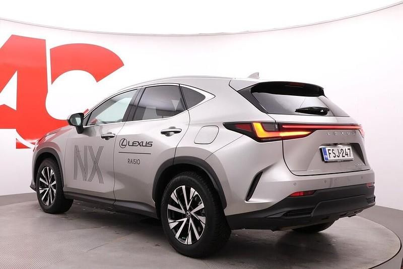 Käytetty Lexus NX450h+ Executive Line 306 HP (225 kW) 2025 Hopea Katumaasturi