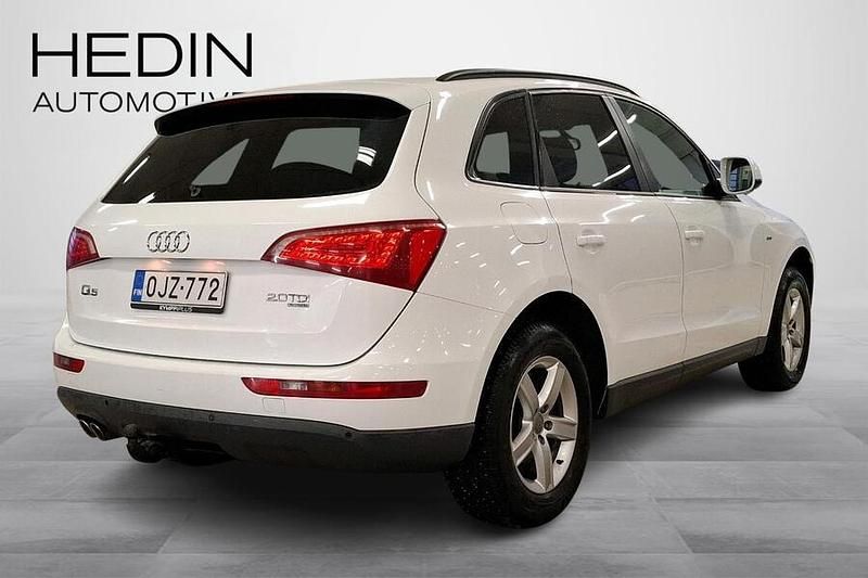 Käytetty Audi Q5 Business 170 HP (125 kW) 2010 Valkoinen Katumaasturi