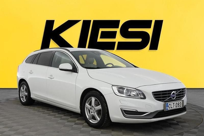 Käytetty Volvo V60 Momentum 163 HP (119 kW) 2014 Farmari