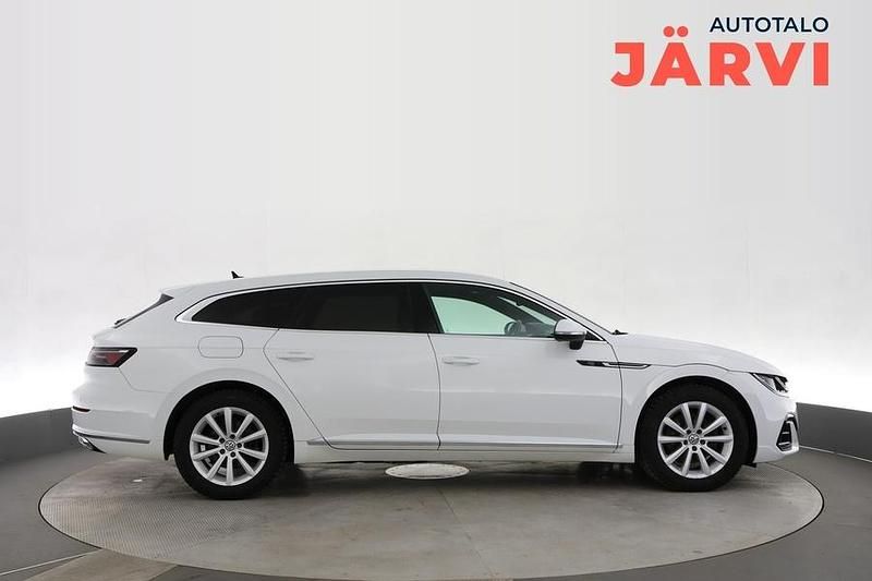 Käytetty VW Arteon R-line 218 HP (160 kW) 2021 Valkoinen Farmari