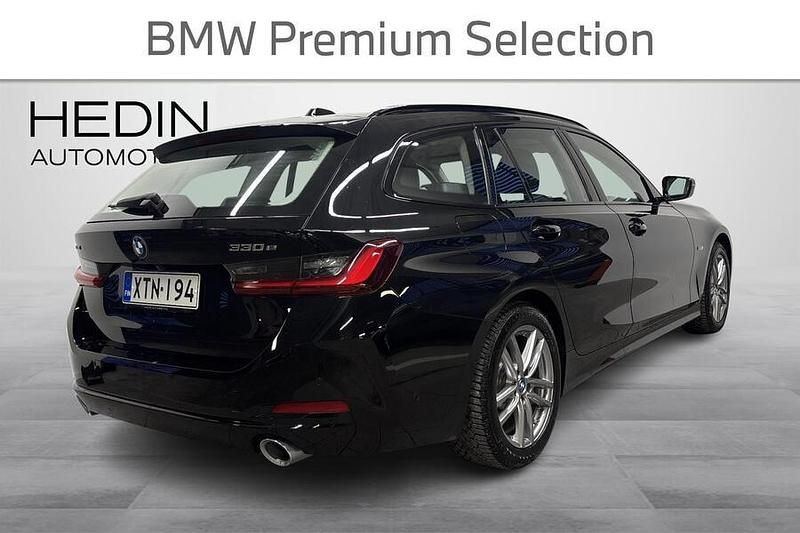 Käytetty BMW 330e 292 HP (214 kW) 2023 Musta Farmari