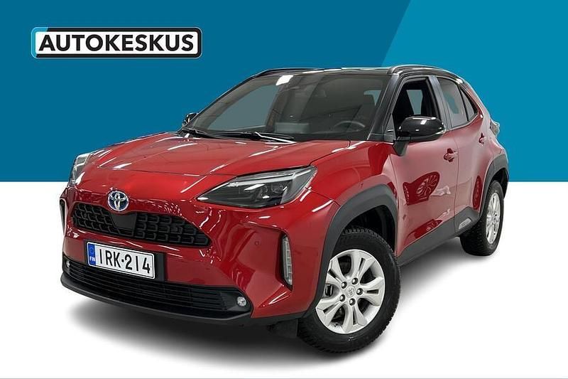 Punainen Käytetty 2023 Toyota Yaris Cross Katumaasturi | 26 790 € (Supertarjous) - Kuva 1/2