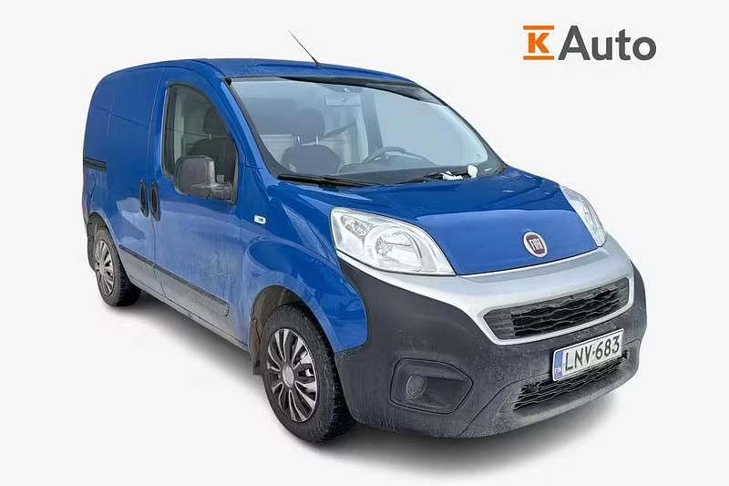 Käytetty Fiat Fiorino 80 HP (58 kW) 2017 Sininen Tila-auto
