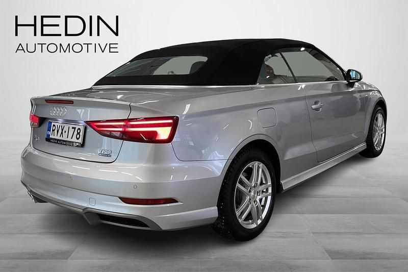 Käytetty Audi A3 Cabriolet S-Line 190 HP (139 kW) 2017 Harmaa Avoauto