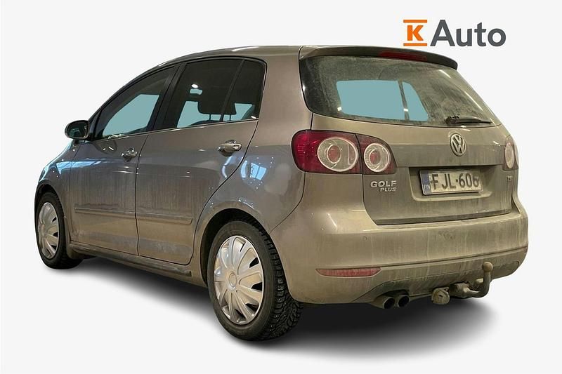Käytetty VW Golf Plus Cross Comfortline 122 HP (89 kW) 2010 Ruskea (beige) Tila-auto