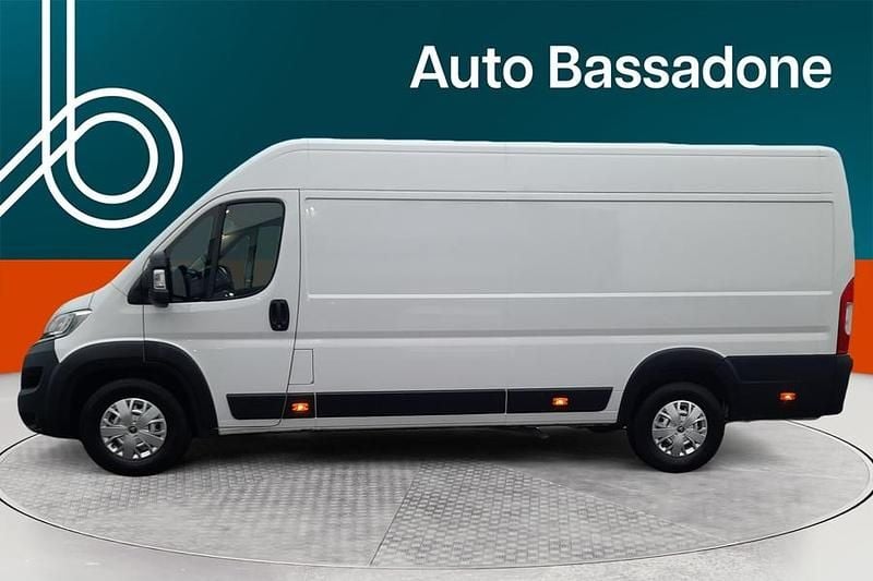 Käytetty Citroën Jumper 140 HP (102 kW) 2022 Tila-auto