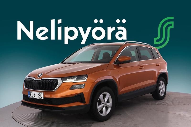 Käytetty Skoda Karoq Style 150 HP (110 kW) 2022 Katumaasturi