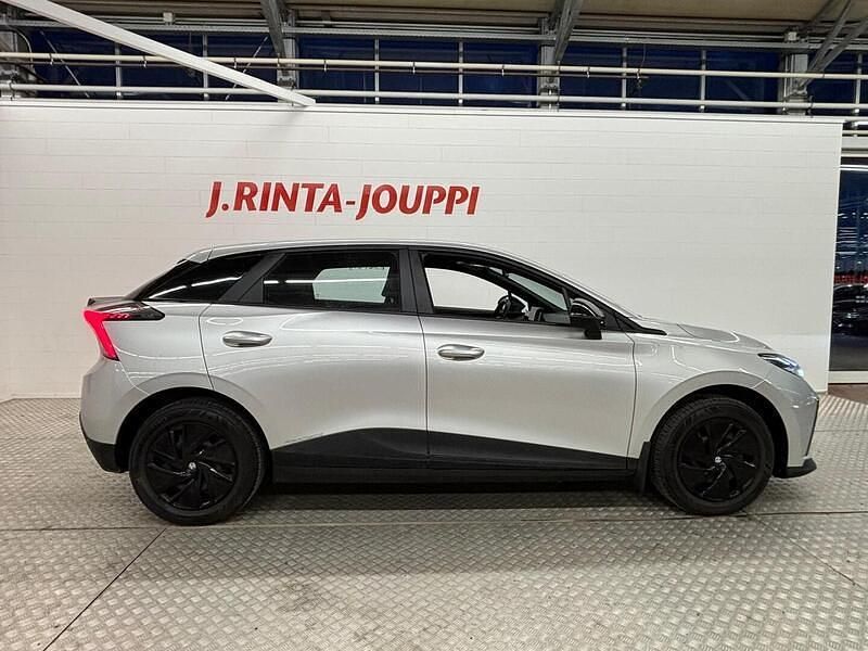 Käytetty MG MG4 EV 125 kW (170 HP) 2023 Viistoperä