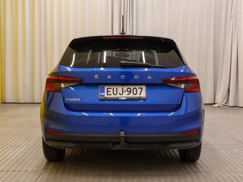 Käytetty Skoda Fabia Ambition 110 HP (80 kW) 2022 Viistoperä