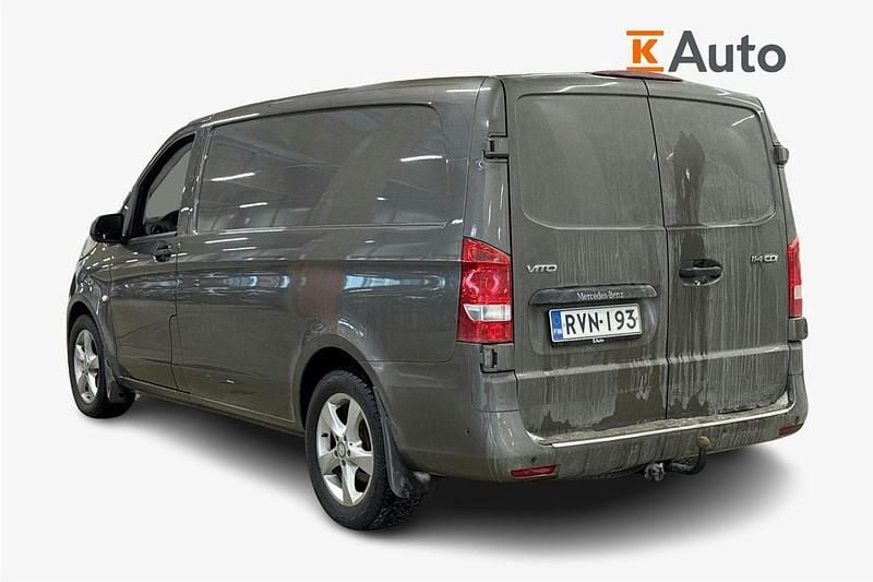 Käytetty Mercedes Vito 134 HP (98 kW) 2017 Ruskea (beige) Van