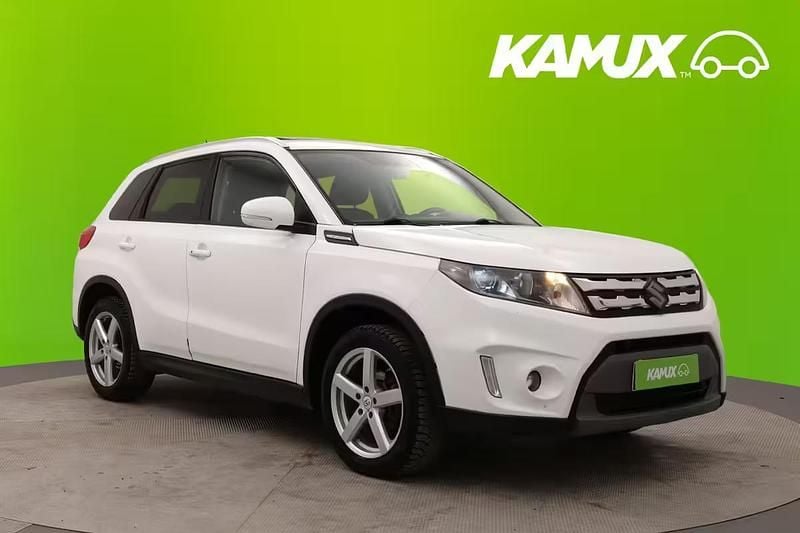 Käytetty Suzuki Vitara GLX 120 HP (88 kW) 2015 Valkoinen Sedan