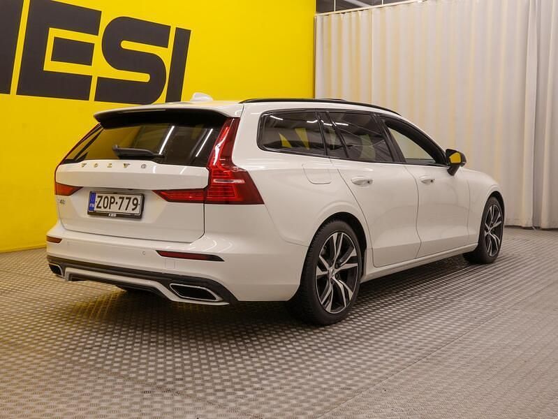 Käytetty Volvo V60 Business Edition 303 HP (222 kW) 2019 Farmari