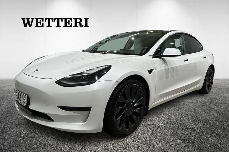 Valkoinen Käytetty 2021 Tesla Model 3 Performance Sedan | 28 900 € (Perustarjous) - Kuva 1/4