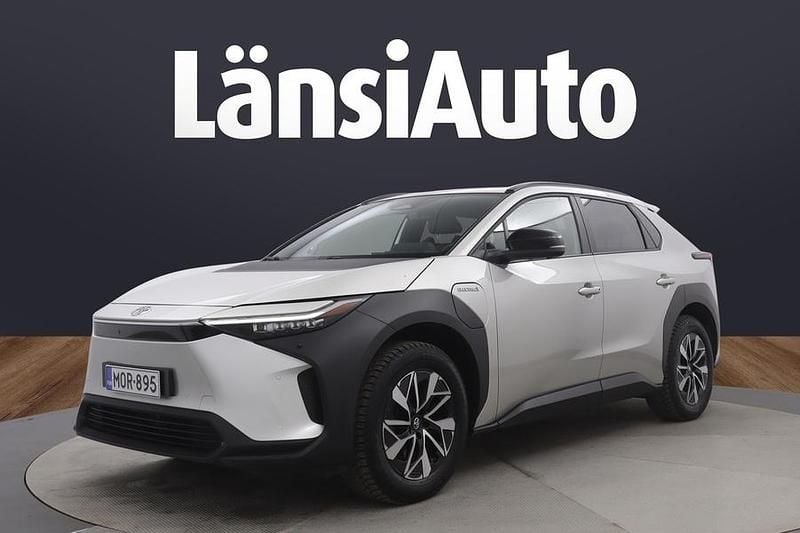 Käytetty 2022 Toyota bZ4X Style Katumaasturi | 31 890 € (Perustarjous) - Kuva 1/1