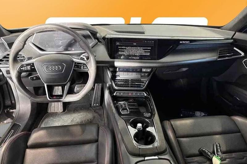 Käytetty Audi e-tron GT quattro Design 430 kW (585 HP) 2022 Sedan