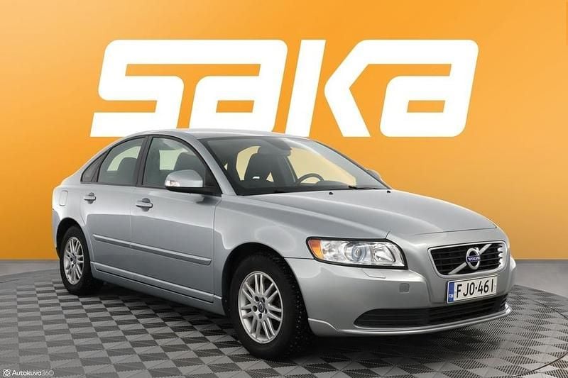 Käytetty Volvo S40 Momentum 109 HP (80 kW) 2011 Sedan
