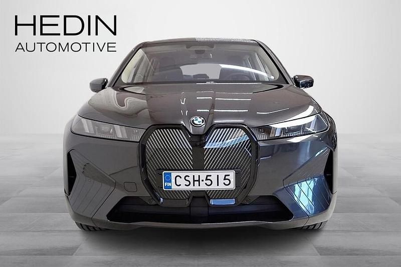 Uusi BMW iX 400 kW (544 HP) 2025 Katumaasturi