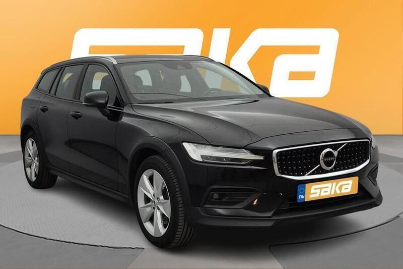 Käytetty 2019 Volvo V60 CC Farmari | 31 900 € (Perustarjous) - Kuva 1/4