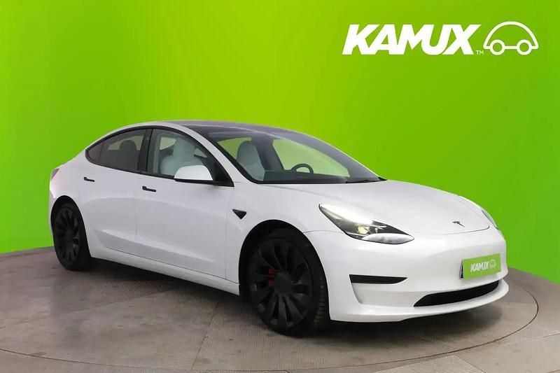 Valkoinen Käytetty 2021 Tesla Model 3 Performance Sedan | 27 630 € (Perustarjous) - Kuva 1/4