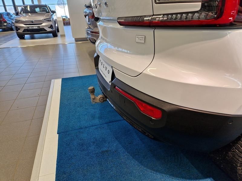 Käytetty Volvo EC40 Ultimate 325 kW (442 HP) 2024 Katumaasturi