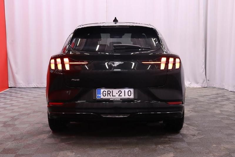 Käytetty Ford Mustang Mach-E Premium 197 kW (269 HP) 2023 Katumaasturi