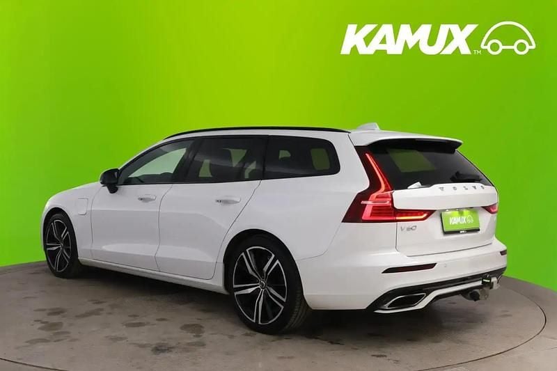 Käytetty Volvo V60 R-Design 455 HP (334 kW) 2022 Valkoinen Farmari