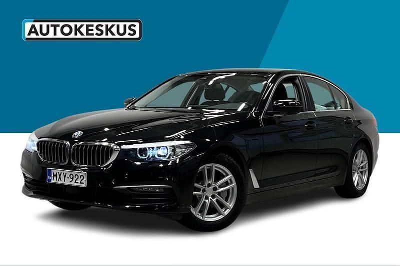 Musta Käytetty 2020 BMW 530e Sedan | 22 490 € (Perustarjous) - Kuva 1/3